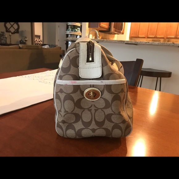 Coach Purse, very lightly used. - Picture 3 of 5